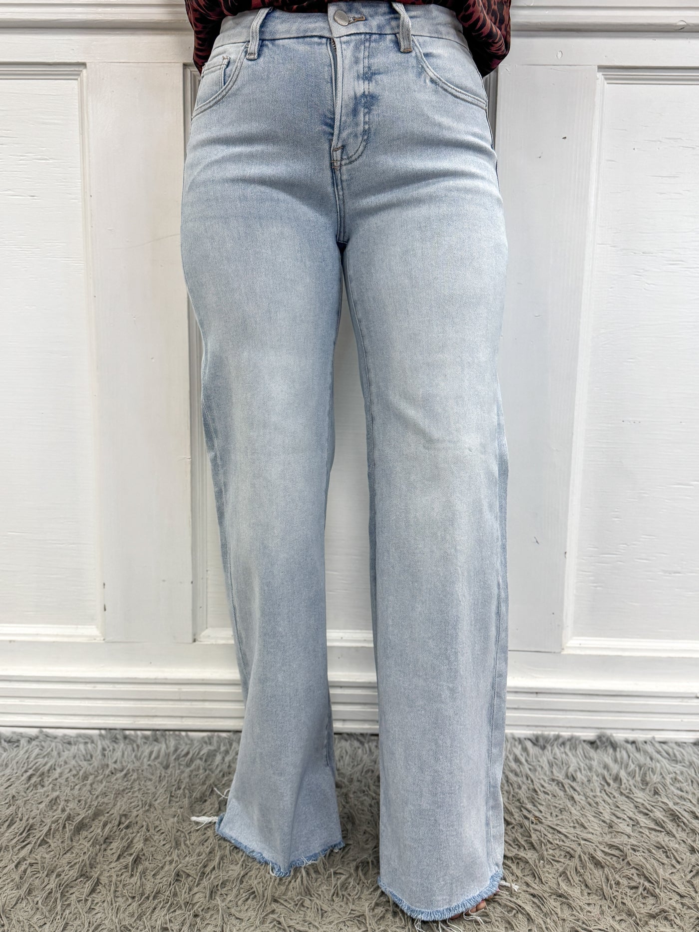 Drift Away Mid Rise Wide Jean