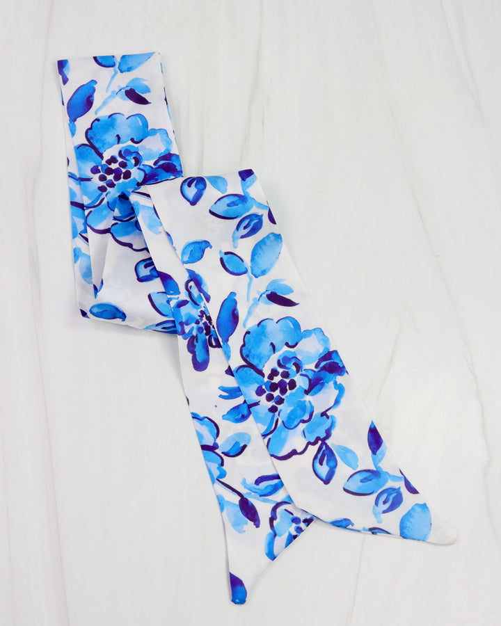 Serafina Scarf Bl Wht Floral